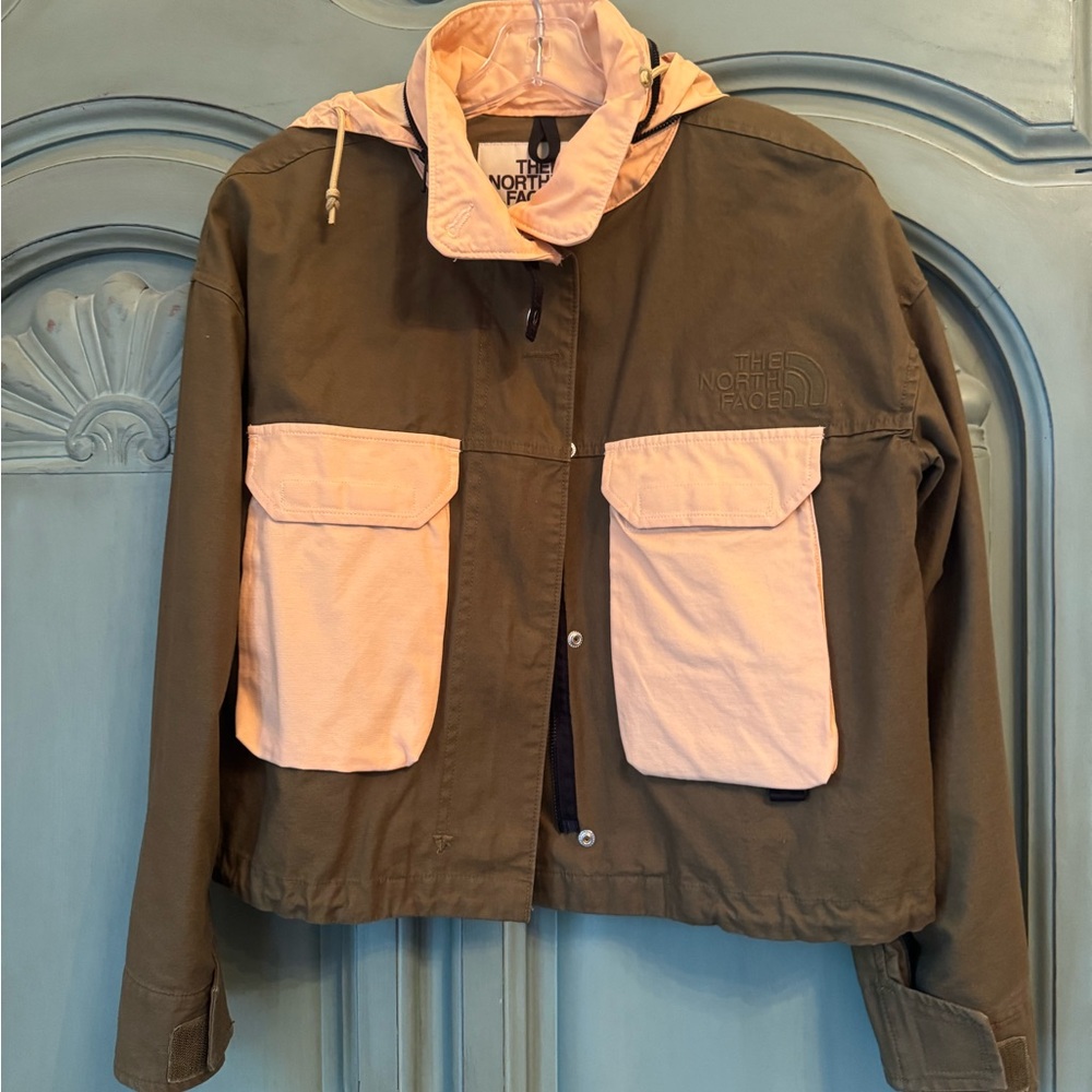 The North Face Women's Utility Jacket - army green and Pink